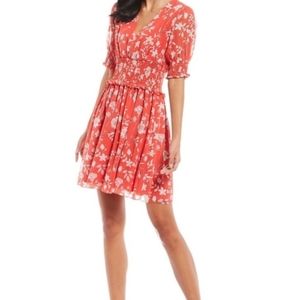 Gianni Bini Mini Dress Size 4 Red Floral Brand With Tag V Collar NWT